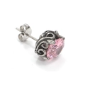 Detailansicht eines Vintage-Silberohrrings mit facettiertem rosa Edelstein und Filigran - Einzelstück / Edelstahl Silberfarbe Rosa Zirkonia