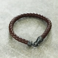 Men's woven brown leather bracelet with vintage engraved stainless steel U-shaped clasp - Brown