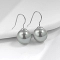 Eleganti orecchini in argento S925 con perle grigie tonde da 10mm e ganci in argento - Stile Taglia Standard (PED335) / Perla Grigia Tono Argento