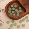 Cuentas de vidrio trébol verde claro de 10mm para creación de joyas DIY vintage - Jade Verde