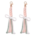 Portachiavi intrecciato a mano con margherite e fiocco bianco in rosa e verde - Rosa