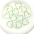 Cuentas de corazón en acrílico verde claro con acabado perlado para joyas artesanales - 35x32mm (10 Piezas/Paquete) / Verde