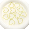 Cuentas de corazón hueco amarillo pálido con brillo arcoíris para bisutería artesanal - 35x32mm (10 Piezas/Paquete) / Amarillo