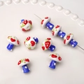 Handgemaakte rode en blauwe glazen paddenstoelkralen met stippen voor DIY-sieraden - 1 Stuk/Verpakking (ca. 17x16 mm, gat 1,5 mm) / Witte paddestoel met aardbei en hart