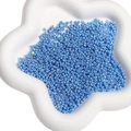 Perles de rocaille bleu clair pour bijoux DIY dans un bol blanc en étoile - Bleu