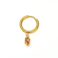 Détail de la boucle d'oreille créole plaquée or 18k avec zircon champagne de taille marquise - Or Zirconia Champagne