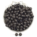 Dettaglio macro di perle acriliche nere vintage con motivi a onde dorate su vassoio - 10mm / Stile con Motivo a Onde / 50 Pezzi / Nero Dorato