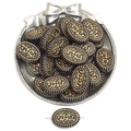 Dettaglio di perline ovali in acrilico nero e oro con motivi filigranati per gioielli fai-da-te - 18x26mm / Stile con Motivo Ovale / Confezione da 10 / Nero Dorato