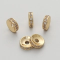 Vergoldete 18K Kupfer-Abstandshalter mit seitlichen Zirkonia-Steinen für DIY-Schmuck - 8mm