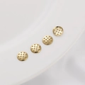 Lot de quatre supports ronds perforés en plaqué or 14K pour la création de bijoux - Disque à Maille Incurvé 7.5mm