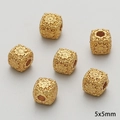 Golden 5mm square hollow flower beads for DIY handmade bracelet and necklace jewelry - Hollow Sunflower Square Bead (FGT546-10) / 1 Piece/Pack (5x5mm x T 5mm) / Gold