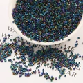 Irisierende Glasperlen in Metallic-Blau und Violett für DIY-Schmuckherstellung - 100g/Packung / Schwarz Mehrfarbig