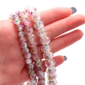 Cuentas de vidrio blanco facetado con motivos florales rosas para joyas DIY y pulseras - Diámetro 8mm, Grosor aprox. 6mm, Agujero aprox. 2mm, 10 Piezas/Paquete / Blanco con Azul