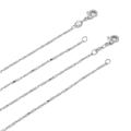 Flache gedrehte Gliederkette in Silber mit Karabinerverschluss für Schmuck - Barrenkette (Breite 1mm, Länge 45cm) / Weißgold plattiert