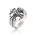 Gothic punk skull ring with cross and fleur-de-lis motifs in vintage silver stainless steel - Number 7 / Steel