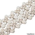 Cuentas de turquesa blanca 14x20mm forma ovalada irregular con textura veteada - Mariposa / 14x20mm (1 Tira/Paquete, aprox. 35 uds)