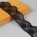 Elegante 4cm breite schwarze Blumenspitze mit Bogenkante für DIY Nähen und Handwerk - Schwarz