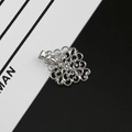 Pince à cheveux creuse en métal argenté avec motif de feuilles vintage et forme carrée - Motif de Nuage (Blanc K)
