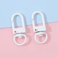 Paire de mousquetons en alliage laqué blanc avec anneaux pivotants pour porte-clés - Blanc