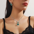 Elegantes silbernes Schmuckset mit grünem Herz-Kristall-Halskette und Ohrringen - Grün 206-Großes Herz Voll Strass