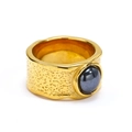 Golden irregular hammered texture wide band ring with dark ceramic circular inlay - Gold Black Ceramic