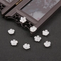 White flower-shaped acetic acid shell bead for handmade DIY jewelry crafting - 10 Pcs/Pack (10mm, Hole 1mm) / White