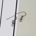 Ganchos para pendientes vintage en metal gris oscuro para creación de joyería DIY - 20*22mm (200 Piezas/Paquete) / Gris metalizado