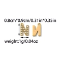 Makro-Detail des goldenen Buchstabe-N-Anhängers mit Zirkonia-Besatz und 0,8cm Abmessungen - Buchstabe N (TZ-TP1756-02)