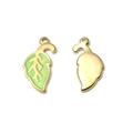 304 Edelstahl Blattanhänger mit grüner Emaille und Gold-Finish für DIY-Schmuck - Grüner Blattstil (TP1107-02-green)