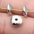 Perles d'espacement rondes plates argentées pour la création de bijoux DIY à la main - Couleur K Blanc