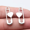 Boucles d'oreilles épingle à nourrice argentées avec charm cœur lisse pour femmes - Or blanc
