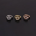 Detailansicht kleiner Blumen-Ohrringe in Silber, Gold und Roségold mit Zirkonia-Steinen - Stern-Zirkonia-Stil (款式1-272) / 0.8x8mm (1 Stück) / Gold