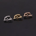 Creolen in Gold, Silber und Roségold mit Amor-Pfeil-Design in Detailansicht - Pfeil des Eros Stil (款式17-272) / 0.8x8mm (1 Stück) / Gold