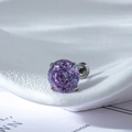 Minimalistischer lila Zirkon-Ohrstecker mit silberner Vier-Krallen-Fassung und Schraubverschluss - 6mm Zirkon (Einzelstück) / Blau-Violett