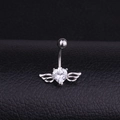 Bauchnabelpiercing aus Edelstahl mit herzförmigem Zirkon und dekorativen Flügeln - Silber