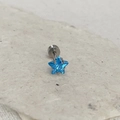Orecchino a perno in acciaio titanio con stella in zircone blu e vite piatta - Zircone da 5mm (Singolo) / blu mare