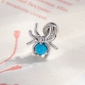 Silberne Spinne Knorpelstecker mit blauem Stein und Schraubverschluss für Ohren - Erdblauer Stil (Edelstahl Außenschraube)