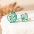 Boucles d'oreilles clous zircon vert menthe avec fermoir à vis sur pierre - Vert Paraïba