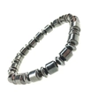 Bracciale elastico in ematite grigio scuro con perle geometriche alternate in stile minimalista - Mix di Cilindri e Ovali (N. 5)