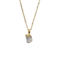 Pendentif en cristal naturel irrégulier avec une fine chaîne en acier inoxydable doré - Chaîne Fine Dorée / Cristal Blanc (Or)