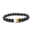 Schwarzes mattes Perlenarmband für Paare mit rosa Perle und goldener Krone - Schwarz Und Rosa Kombination