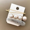 Détail d'un ensemble de trois barrettes avec texture marbre et accents de perles douces - Ensemble Moderne Frais (WFJ020-GrisClair)