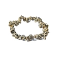 Dettaglio di perline in diaspro dalmata naturale irregolare su bracciale elastico - Peso Approssimativo: 13 Grammi / Diaspro Dalmata