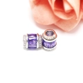 Nahaufnahme der Silberperle mit großem lila Edelstein und fein besetztem Zirkonia-Dekor - 12x9.5mm(Loch 4.5mm) / Lila