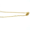 Detail einer dünnen goldenen Seilkette mit sicherem Karabinerverschluss für Damen - Stil 3 (Goldfarbe)