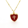 Collar de cadena dorada con colgante de corazón rojo e incrustación de cruz de cristal - Rojo