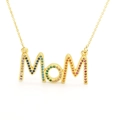 Détail du pendentif MAMA avec pierres de zircon colorées sur une chaîne dorée - Zirconia Arc-en-Ciel Doré Style Exquis Mom (43 Styles)