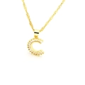 Collier doré avec pendentif lettre C serti de zircons sur chaîne maille torsadée - Lettre C