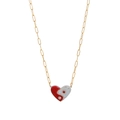 Gouden schakelketting met een rood-witte hartvormige yin-yang emaille hanger - Rood Tai Chi (Paperclipketting)