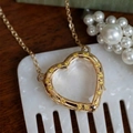 Collier avec pendentif coeur en or, cristal transparent et pierres jaunes sur chaîne dorée - Collier en Verre Zirconia Jaune Cœur (Médaillon Vide)